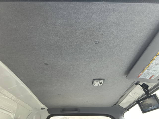 いすゞエルフアルミバン小型（2t・3t）[写真32]