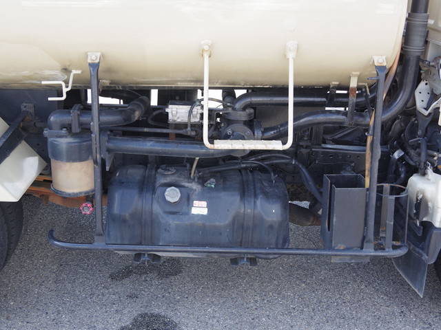 いすゞエルフバキュームカー小型（2t・3t）[写真15]