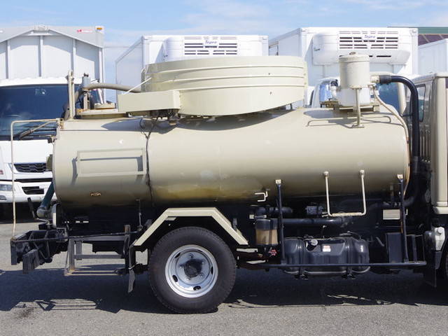 いすゞエルフバキュームカー小型（2t・3t）[写真17]