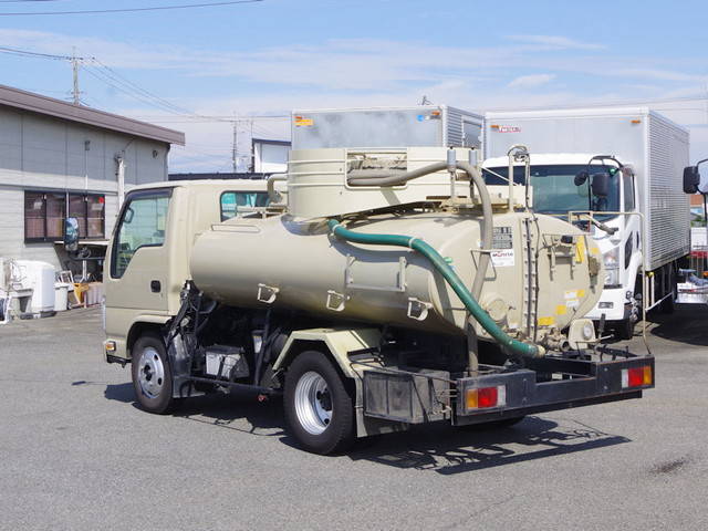 いすゞエルフバキュームカー小型（2t・3t）[写真02]