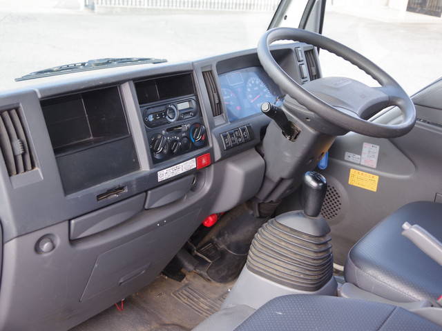 いすゞエルフバキュームカー小型（2t・3t）[写真29]