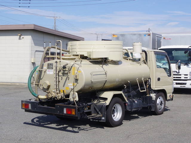 いすゞエルフバキュームカー小型（2t・3t）[写真04]