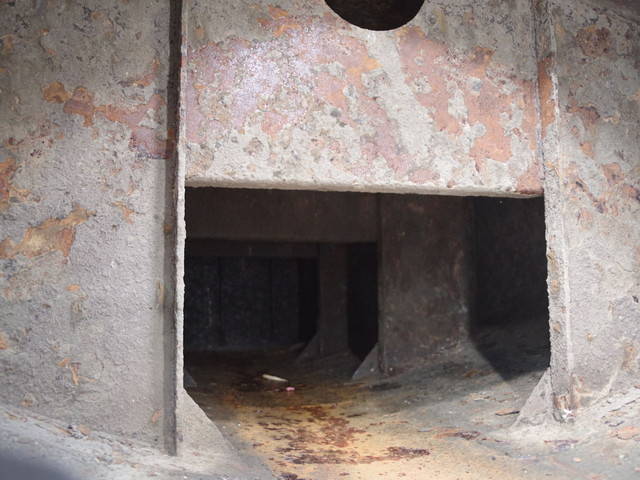 いすゞエルフバキュームカー小型（2t・3t）[写真05]