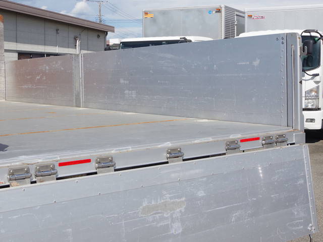 日野レンジャーアルミブロック中型（4t）[写真13]