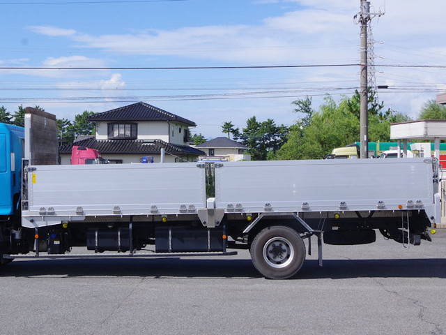 日野レンジャーアルミブロック中型（4t）[写真17]