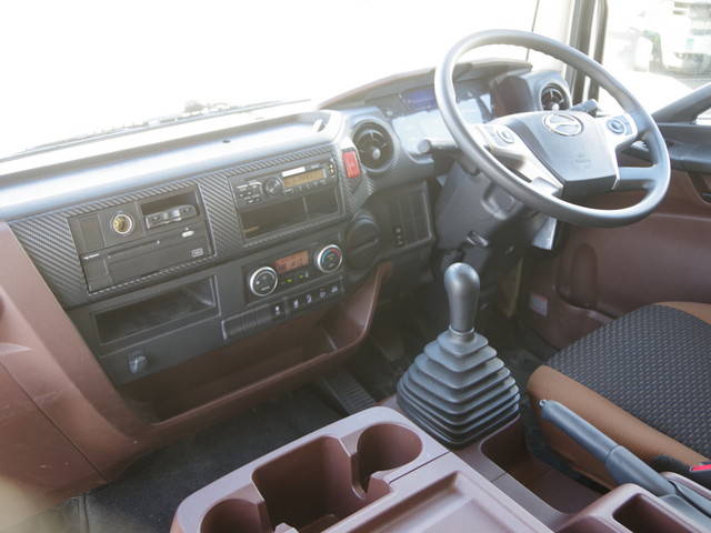 日野レンジャーアルミブロック中型（4t）[写真24]