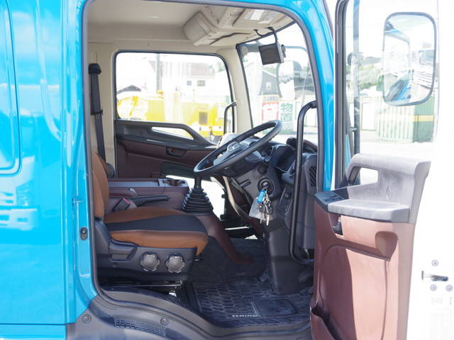 日野レンジャーアルミブロック中型（4t）[写真26]