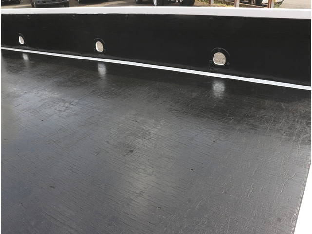 三菱ふそうキャンター平ボディ小型（2t・3t）[写真10]