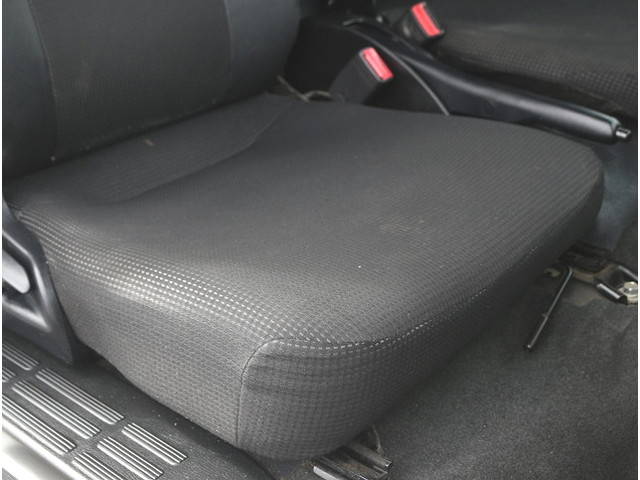 三菱ふそうキャンター平ボディ小型（2t・3t）[写真21]