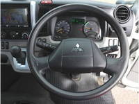 三菱ふそうキャンター平ボディ小型（2t・3t）[写真22]