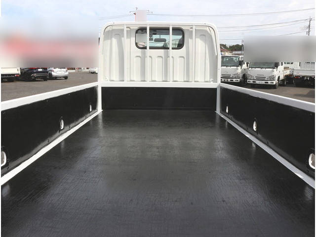 三菱ふそうキャンター平ボディ小型（2t・3t）[写真08]