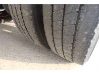 三菱ふそうキャンター平ボディ小型（2t・3t）[写真16]