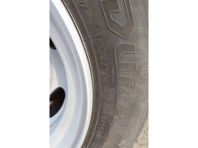 三菱ふそうキャンター平ボディ小型（2t・3t）[写真16]