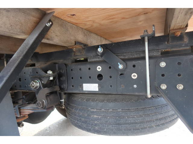 三菱ふそうキャンター平ボディ小型（2t・3t）[写真20]