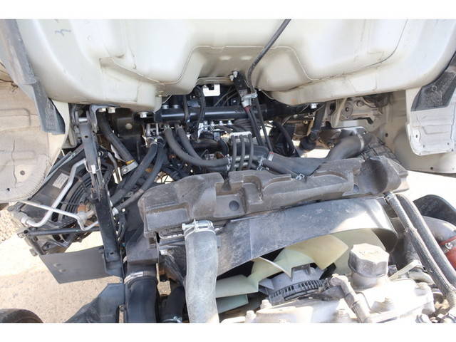 三菱ふそうキャンター平ボディ小型（2t・3t）[写真23]