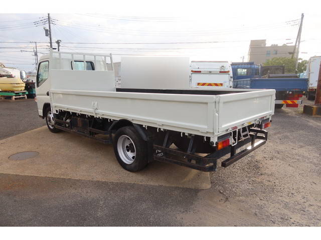 三菱ふそうキャンター平ボディ小型（2t・3t）[写真03]