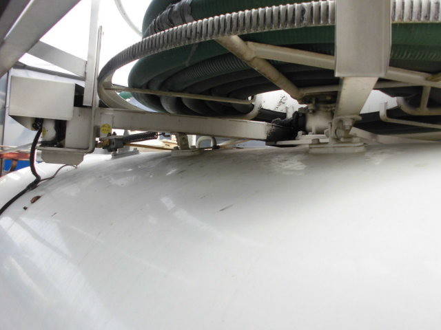 いすゞエルフバキュームカー小型（2t・3t）[写真17]