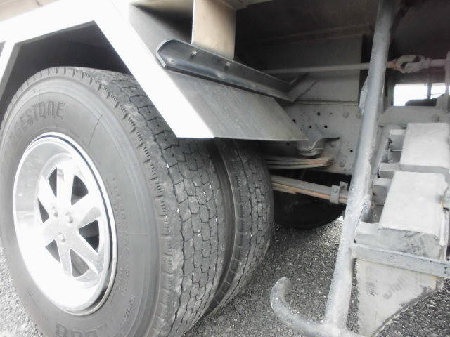 いすゞエルフバキュームカー小型（2t・3t）[写真20]