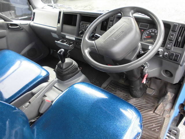 いすゞエルフバキュームカー小型（2t・3t）[写真29]