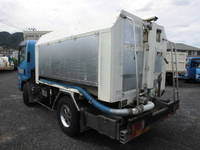 いすゞエルフバキュームカー小型（2t・3t）[写真02]