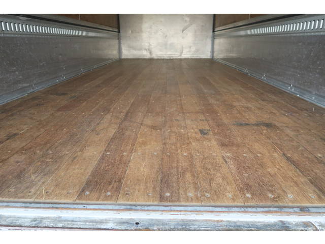 日野レンジャーアルミウイング中型（4t）[写真12]