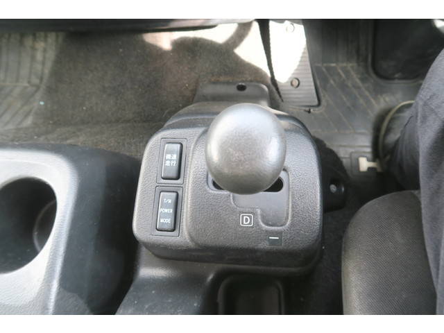 日野レンジャーアルミウイング中型（4t）[写真38]