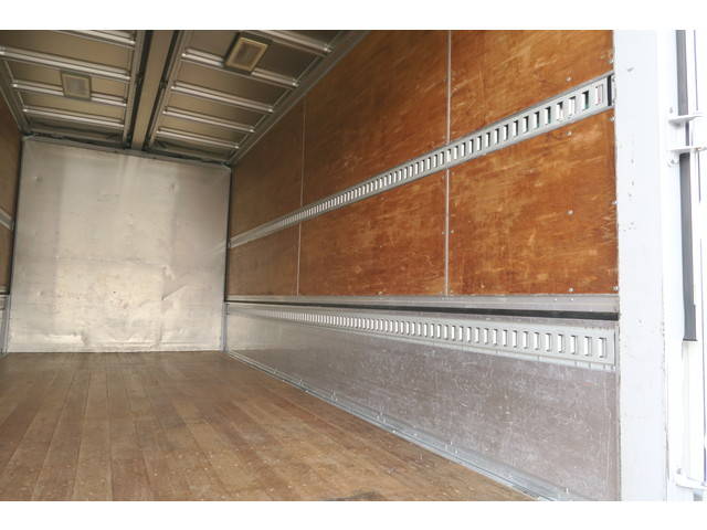 日野レンジャーアルミウイング中型（4t）[写真09]