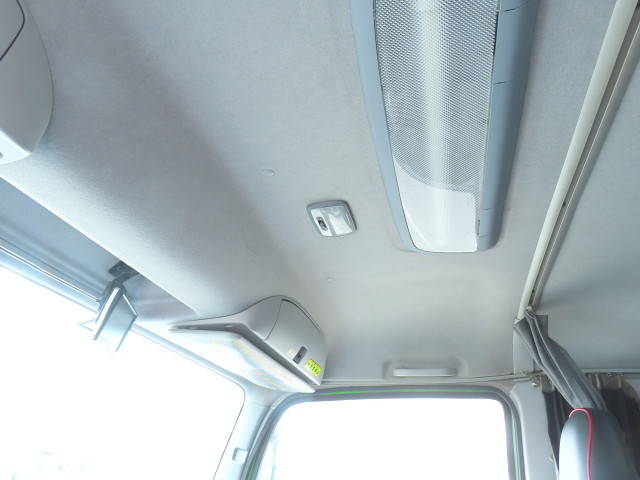 いすゞギガダンプ大型（10t）[写真23]