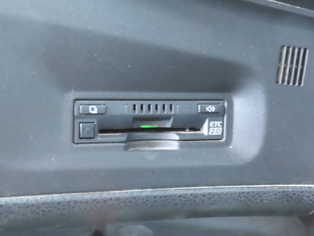 いすゞギガダンプ大型（10t）[写真26]