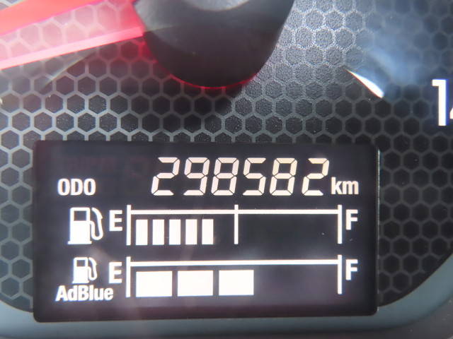 いすゞギガダンプ大型（10t）[写真40]