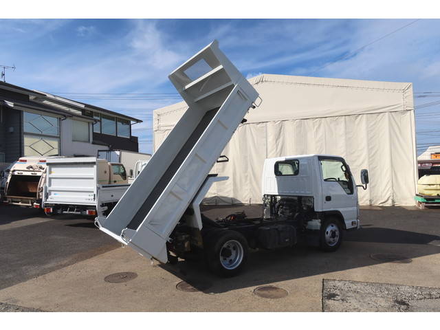 いすゞエルフローダーダンプ小型（2t・3t）[写真02]