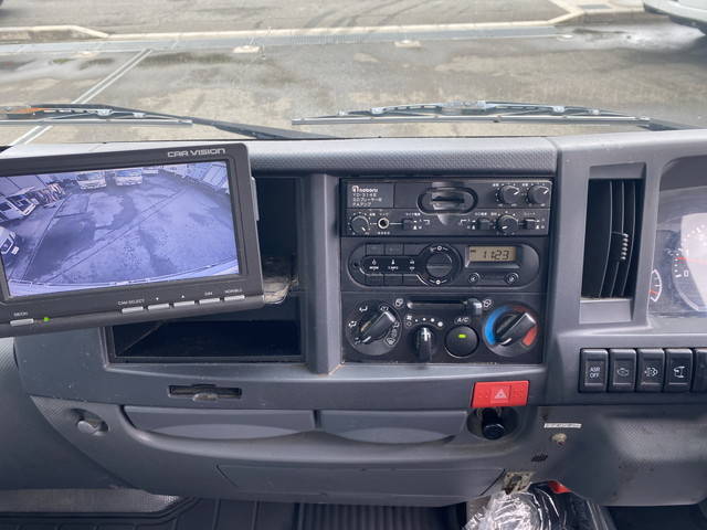 いすゞエルフパネルバン小型（2t・3t）[写真11]