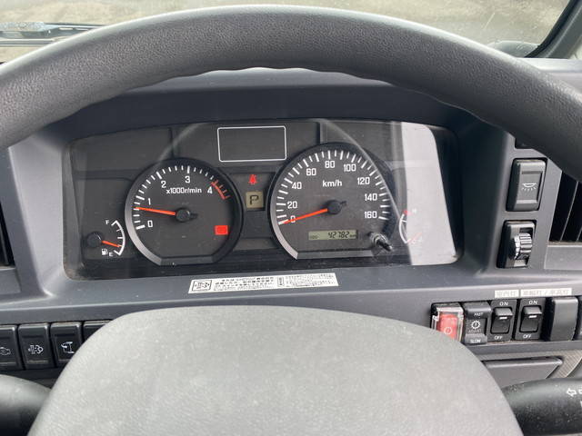 いすゞエルフパネルバン小型（2t・3t）[写真14]