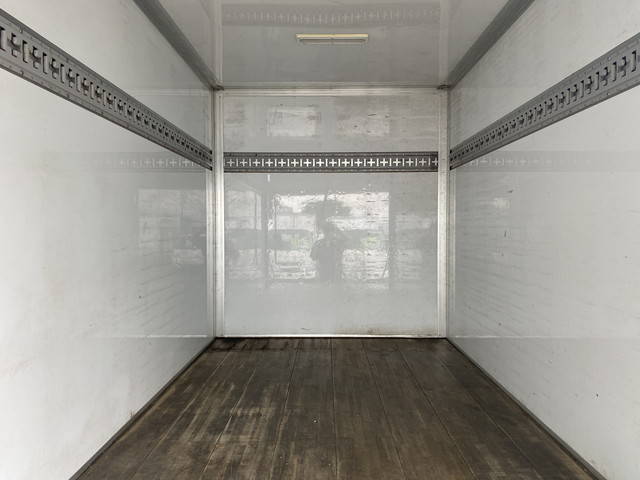 いすゞエルフパネルバン小型（2t・3t）[写真08]