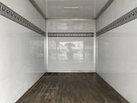 いすゞエルフパネルバン小型（2t・3t）[写真09]