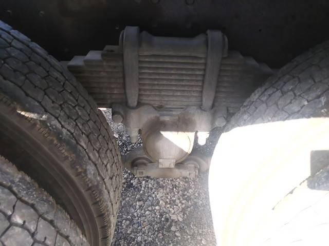 いすゞギガトレーラーヘッド（トラクターヘッド）大型（10t）[写真11]