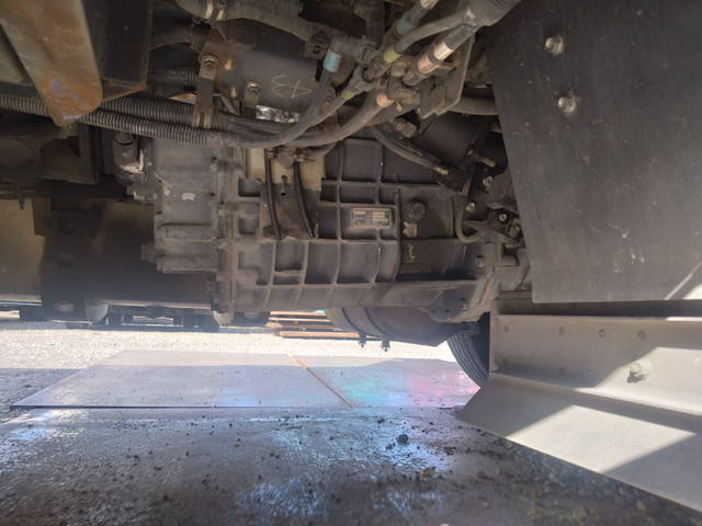 いすゞギガトレーラーヘッド（トラクターヘッド）大型（10t）[写真14]