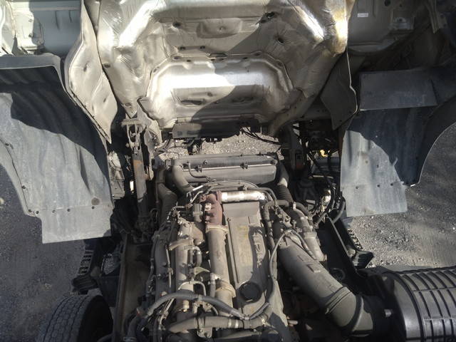 いすゞギガトレーラーヘッド（トラクターヘッド）大型（10t）[写真16]