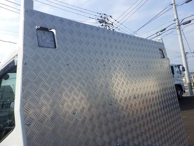 三菱ふそうキャンターアルミブロック小型（2t・3t）[写真11]