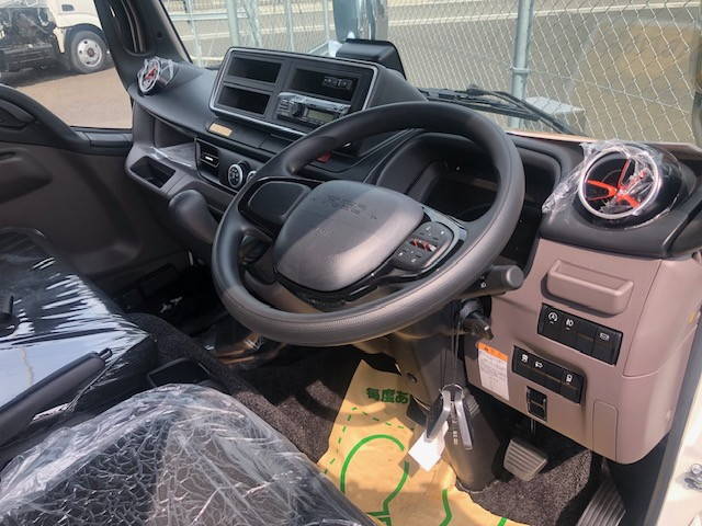 三菱ふそうキャンターアルミブロック小型（2t・3t）[写真24]