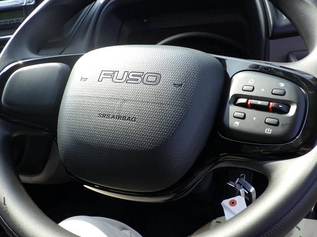 三菱ふそうキャンターアルミブロック小型（2t・3t）[写真25]