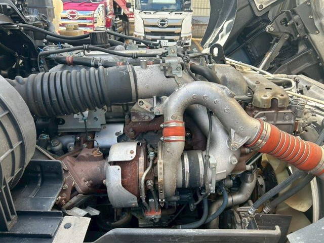 いすゞギガアルミブロック大型（10t）[写真22]