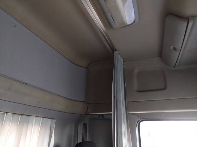 日野プロフィアトレーラーヘッド（トラクターヘッド）大型（10t）[写真19]