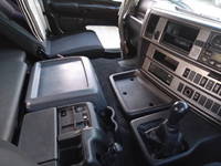 日野プロフィアトレーラーヘッド（トラクターヘッド）大型（10t）[写真24]