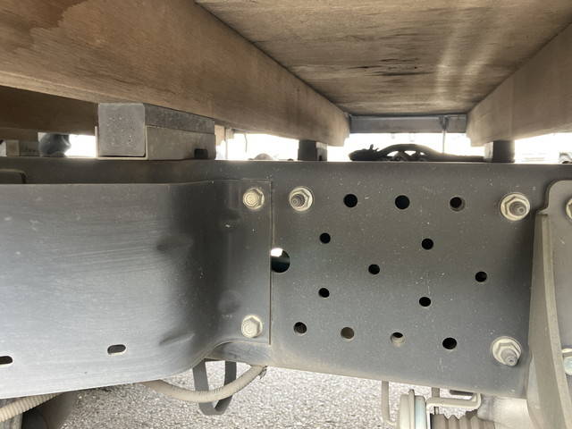 日産アトラス平ボディ小型（2t・3t）[写真16]