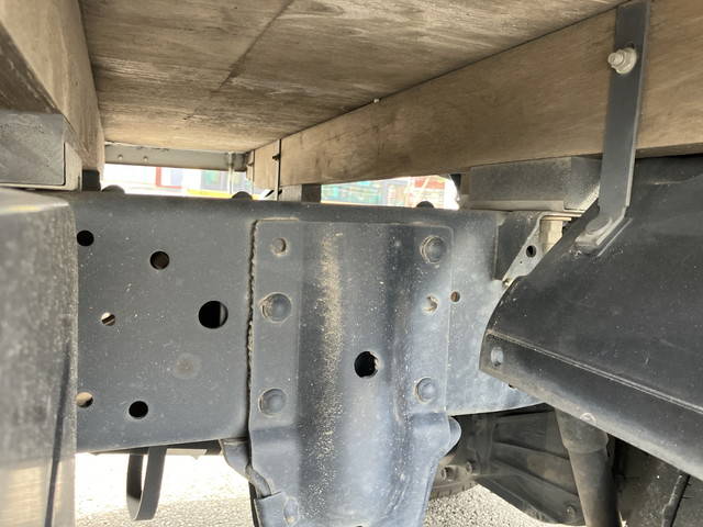 日産アトラス平ボディ小型（2t・3t）[写真18]