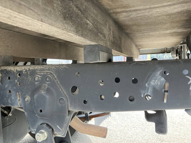 日産アトラス平ボディ小型（2t・3t）[写真19]