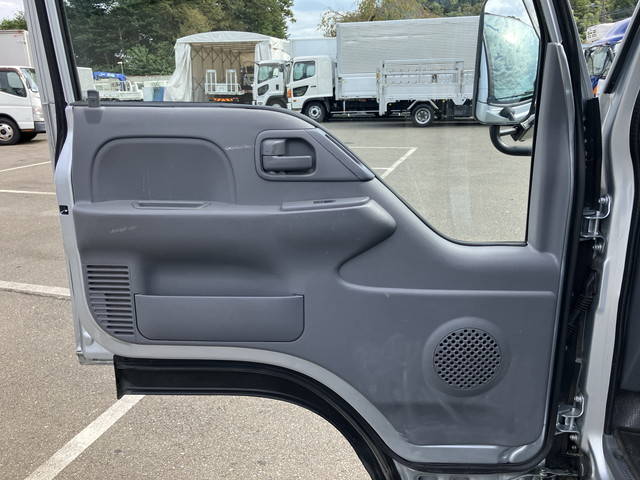 日産アトラス平ボディ小型（2t・3t）[写真25]