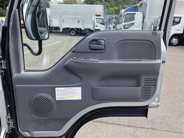 日産アトラス平ボディ小型（2t・3t）[写真26]