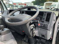 日産アトラス平ボディ小型（2t・3t）[写真31]